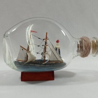 Barco en botella mediano