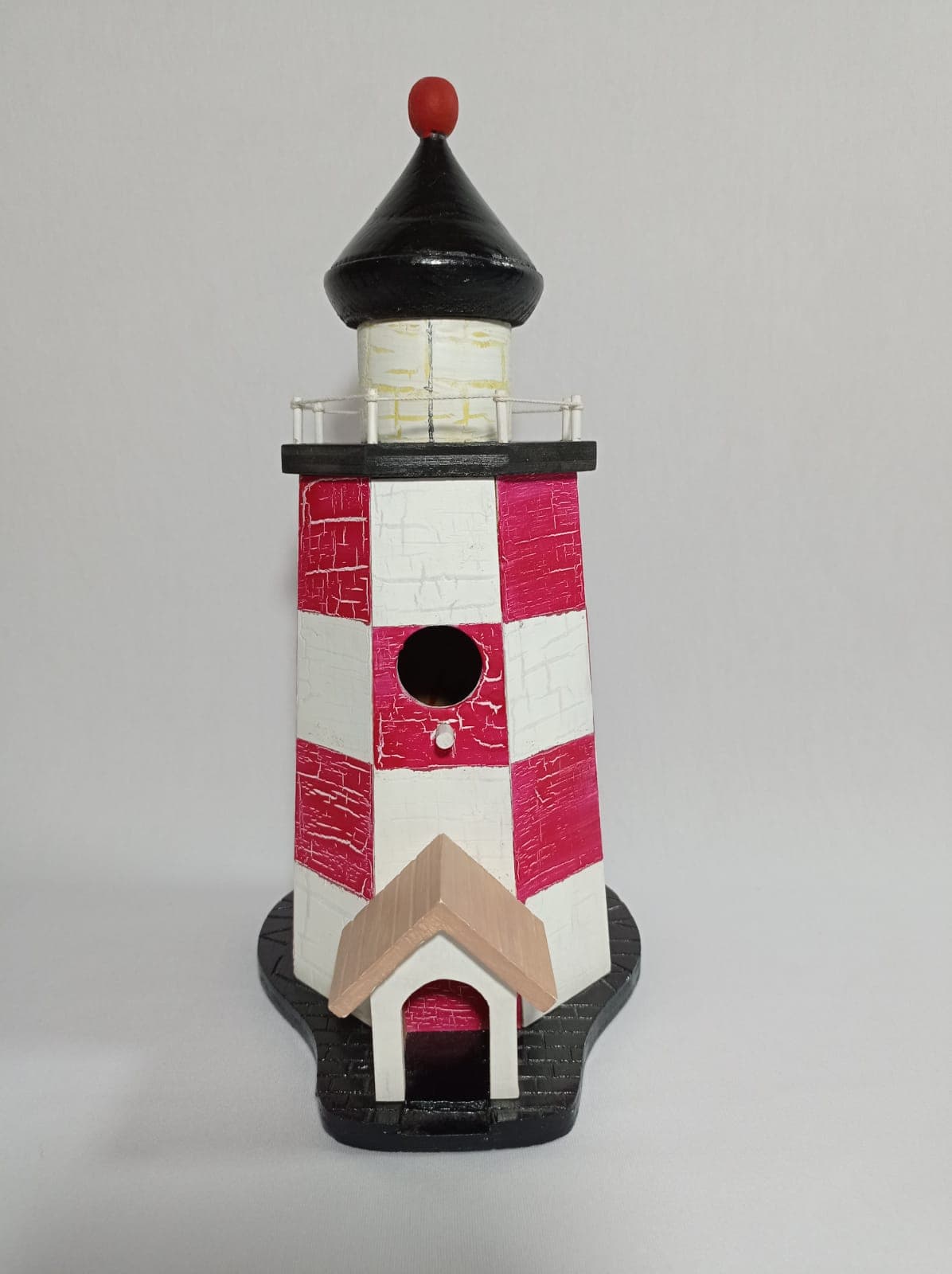Faro rojo craquelado
