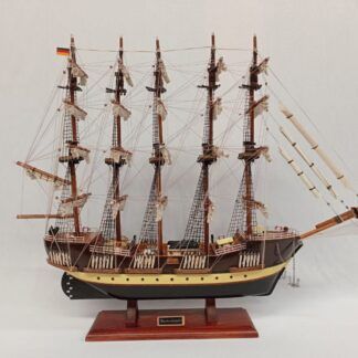 Barco decorativo velero mercante Deutchland